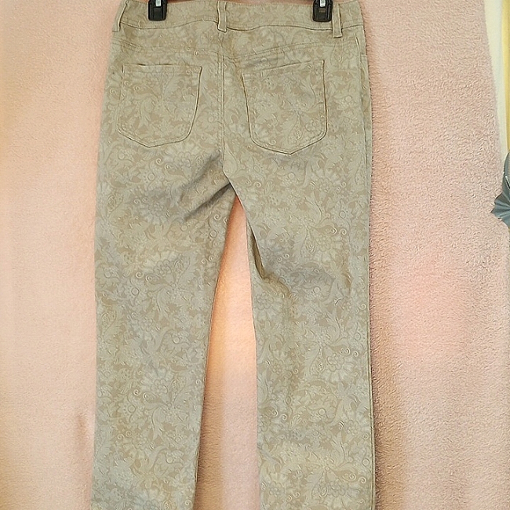 Women's Chico's Tan Paisley Straight Leg Jeans - Chico's Size 0 (Normal Size 4) - Picture 2 of 6